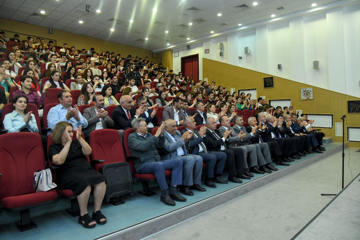 BMU-da Müstəqillik Günü münasibəti ilə konsert proqramı təşkil olunub - FOTOLAR